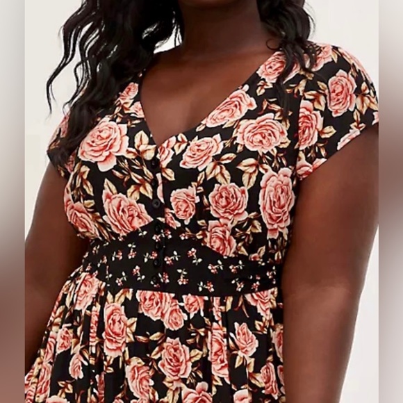 22/24 Torrid Sz 3 Black Floral Challis Button Down Dress Never Worn Like New - Picture 4 of 8